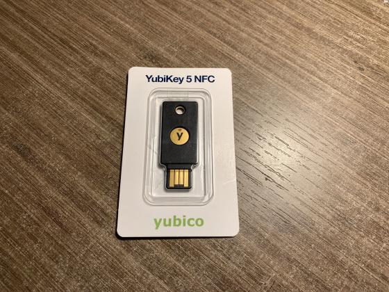 YubiKey 5 NFC הוא מכשיר