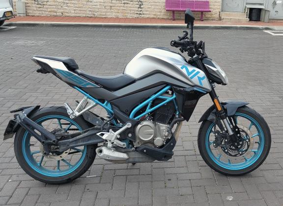 CF MOTO 250NK (2022)