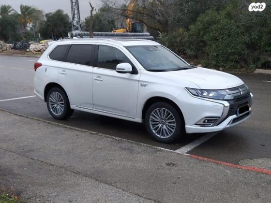 מיצובישי אאוטלנדר PHEV 4X4 Luxury הייבריד אוט' 5 מק' 2.4 (135 כ''ס) היברידי חשמל / בנזין 2021 למכירה במבשרת ציון