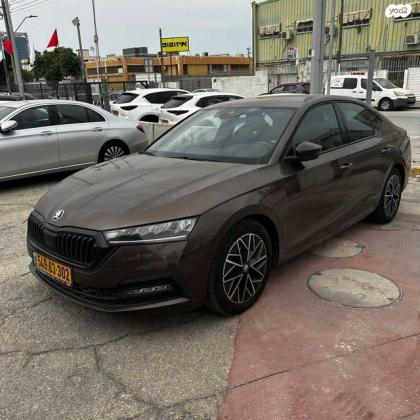 סקודה אוקטביה Dynamic אוט' 1.0 (110 כ"ס) בנזין 2021 למכירה בראשון לציון