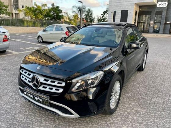 מרצדס GLA GLA200 Style FL אוט' 1.6 (156 כ"ס) בנזין 2019 למכירה בראשון לציון