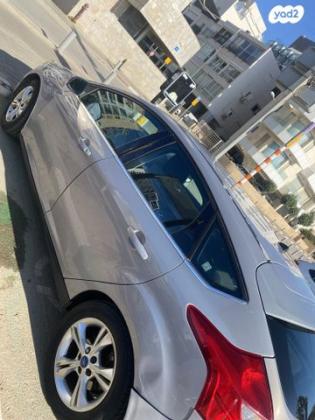 פורד פוקוס Sport הצ'בק אוט' 1.6 (125 כ"ס) בנזין 2012 למכירה בתל אביב יפו