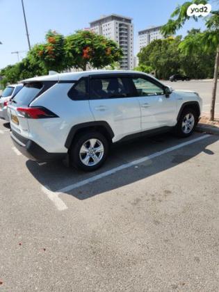 טויוטה RAV4 הייבריד E-xperience הייבריד 5 דל' אוט' 2.5 (178 כ''ס) בנזין 2021 למכירה בקרית מוצקין