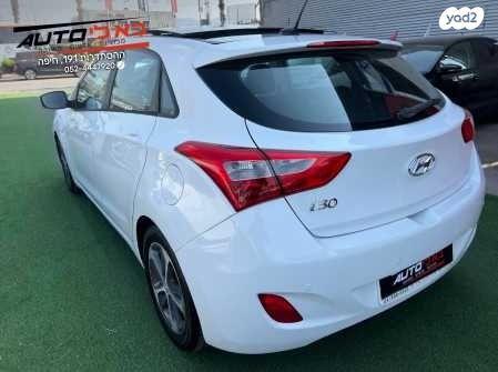 יונדאי i30 Premium אוט' 1.6 (135 כ''ס) בנזין 2016 למכירה בחיפה