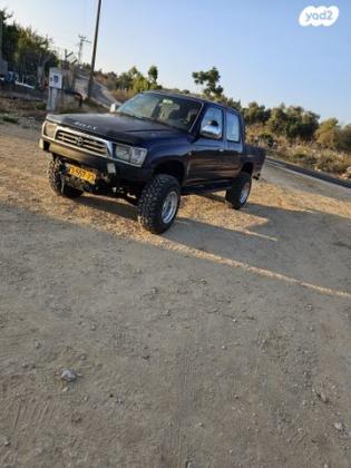 טויוטה היילקס 4X4 4X4 SR דאבל קבינה ידני דיזל 2.4 (90 כ''ס) דיזל 2000 למכירה במעלות תרשיחא