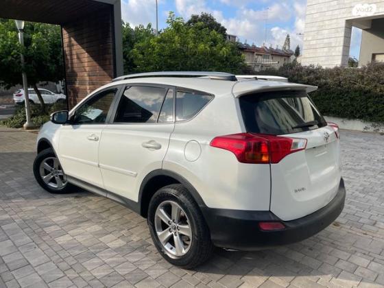 טויוטה RAV4 ארוך 4X4 GLI אוט' 2.0 (151 כ''ס) בנזין 2015 למכירה ברמת גן