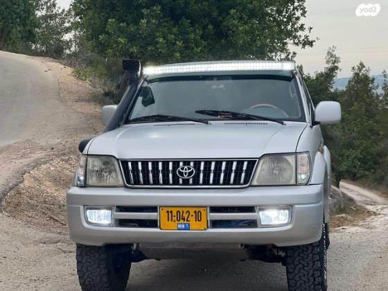 טויוטה לנד קרוזר פרדו ארוך 4X4 STD אוט' דיזל 8 מק' 3.0 (163 כ''ס) דיזל 2001 למכירה במעלה עירון