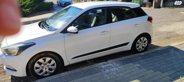 יונדאי i20 Inspire אוט' 1.4 (100 כ''ס) [2015 ואילך] בנזין 2015 למכירה בכנף