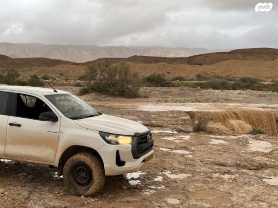 טויוטה היילקס 4X4 4X4 Active דאבל קבינה ידני דיזל 2.4 (150 כ''ס) דיזל 2021 למכירה בהרצליה