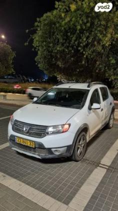 דאצ'יה סנדרו Stepway Laureate ידני טורבו בנזין 0.9 (90 כ"ס) בנזין 2015 למכירה באריאל