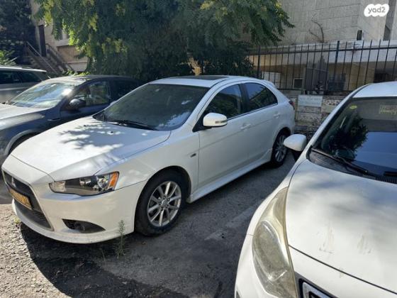 מיצובישי לנסר ספורטבק Sport אוט' 5 דל' 1.8 (140 כ"ס) בנזין 2015 למכירה בירושלים