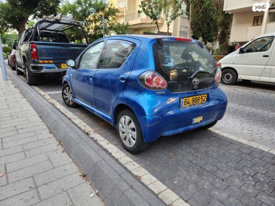 טויוטה אייגו (AYGO) Plus רובוטית 1.0 (69 כ''ס) בנזין 2013 למכירה בכפר סבא