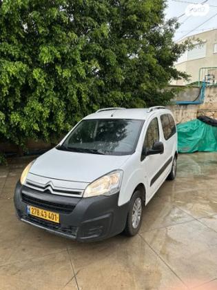 סיטרואן ברלינגו דור 2 (2008-2019) Comfort Plus ידני דיזל + 4 כ"א 1.6 (75 כ''ס) דיזל 2017 למכירה בטמרה