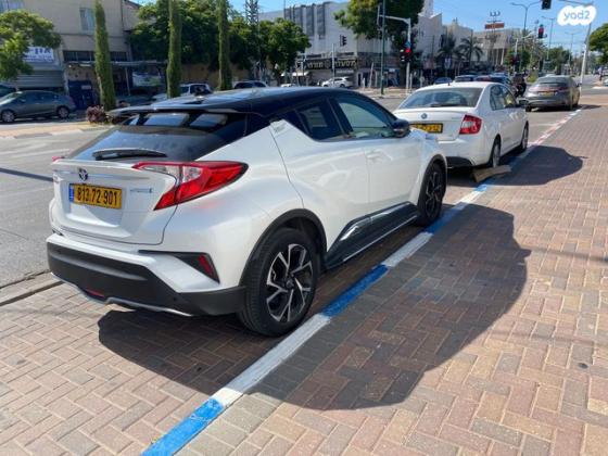 טויוטה C-HR Chic הייבריד אוט' 1.8 (98 כ"ס) בנזין 2019 למכירה בכפר יונה