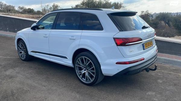 אאודי Q7 4X4 Limited אוט' דיזל 7 מק' 3.0 (286 כ''ס) דיזל 2020 למכירה בירושלים