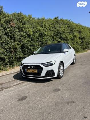 אאודי A1 Sportback Style אוט' 1.0 (116 כ''ס) בנזין 2019 למכירה בהרצליה