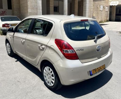 יונדאי i20 Instyle אוט' 1.4 (100 כ''ס) בנזין 2012 למכירה בירושלים