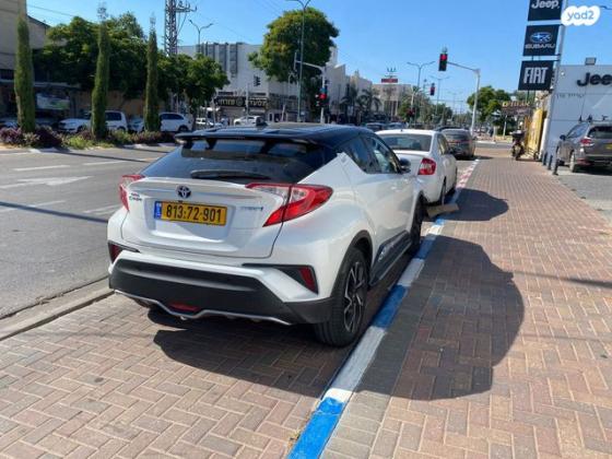 טויוטה C-HR Chic הייבריד אוט' 1.8 (98 כ"ס) בנזין 2019 למכירה בכפר יונה