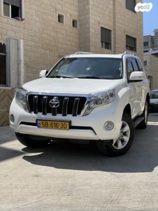 טויוטה לנד קרוזר ארוך 4X4 Luxury אוט' דיזל 7 מק' 3.0 (190 כ''ס) דיזל 2014 למכירה בנצרת