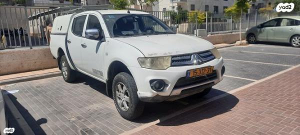 מיצובישי L200 האנטר 4X4 4X4 GLX דאבל קבינה אוט' דיזל 2.5 (136 כ''ס)[10-15] דיזל 2014 למכירה בבית שמש