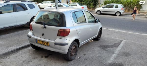 טויוטה יאריס STD ידני 1.3 (87 כ"ס) [2004-2006] בנזין 2004 למכירה בהרצליה