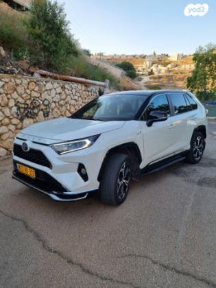 טויוטה RAV4 הייבריד 4X4 E-Motion פלאג-אין אוט' 2.5 (185 כ''ס) היברידי חשמל / בנזין 2022 למכירה בצפת