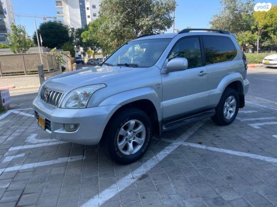 טויוטה לנד קרוזר קצר 4X4 STD אוט' דיזל 3.0 (173 כ''ס) דיזל 2005 למכירה בהרצליה