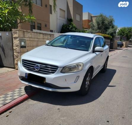 וולוו XC60 T5 Kinetic סטיישן אוט' 2.0 (245 כ''ס) בנזין 2014 למכירה ברחובות