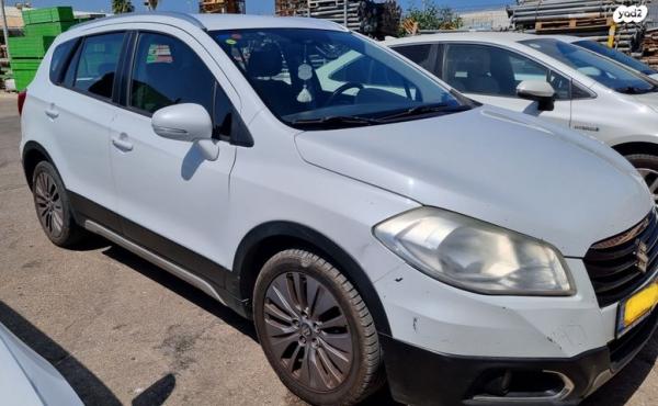 סוזוקי SX4 קרוסאובר GLX אוט' 1.6 (118 כ''ס) בנזין 2016 למכירה ברמת השרון