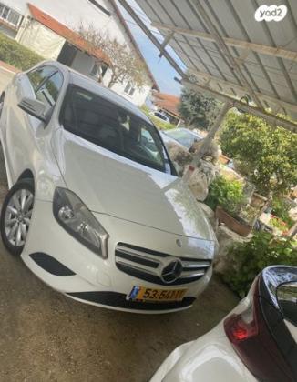 מרצדס A-Class A180 Style סדאן אוט' 1.6 (122 כ''ס) בנזין 2014 למכירה בנהריה