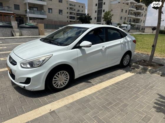 יונדאי i25 Inspire אוט' 1.4 (100 כ''ס) בנזין 2015 למכירה באופקים