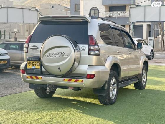 טויוטה לנד קרוזר ארוך 4X4 Luxury אוט' דיזל 8 מק' 3.0 (173 כ''ס) דיזל 2008 למכירה בכפר מנדא