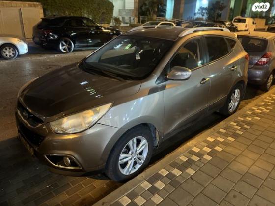 יונדאי iX35 Inspire אוט' 2.0 (163 כ''ס) בנזין 2013 למכירה בפתח תקווה