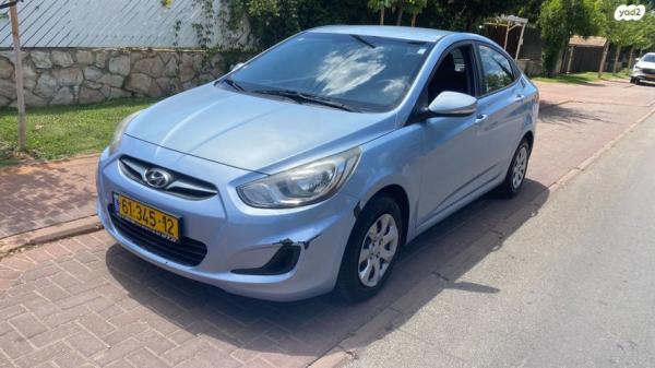 יונדאי i25 Inspire אוט' 1.4 (109 כ''ס) בנזין 2012 למכירה ברמת גן