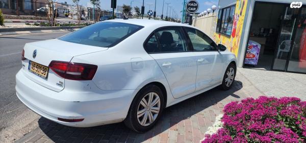 פולקסווגן ג'טה Trendline אוט' 1.2 (105 כ"ס) בנזין 2016 למכירה בירכא