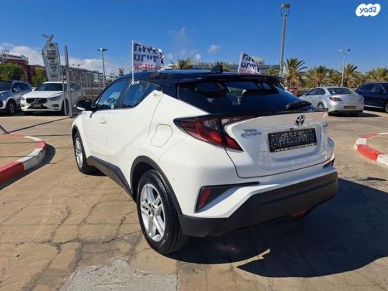 טויוטה C-HR Flame הצ'בק אוט' 1.8 (122 כ''ס) בנזין 2020 למכירה בנתניה