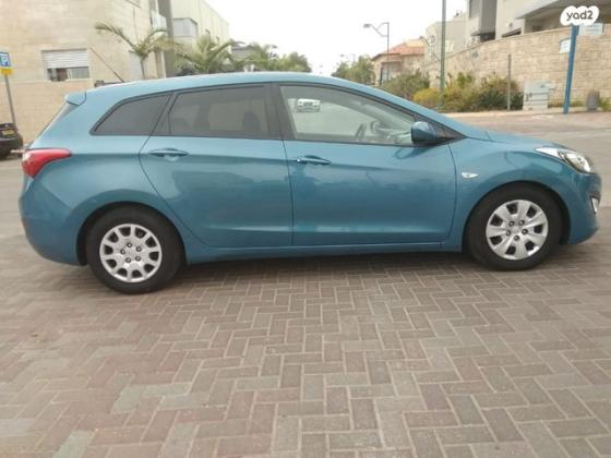 יונדאי i30CW Inspire סטיישן אוט' 1.6 (135 כ"ס) בנזין 2015 למכירה בבת ים