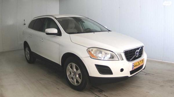 וולוו XC60 T5 Kinetic סטיישן אוט' 2.0 (240 כ"ס) בנזין 2013 למכירה בתל אביב יפו