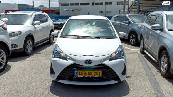 טויוטה יאריס Black Top אוט' 1.5 (112 כ"ס) בנזין 2019 למכירה ב