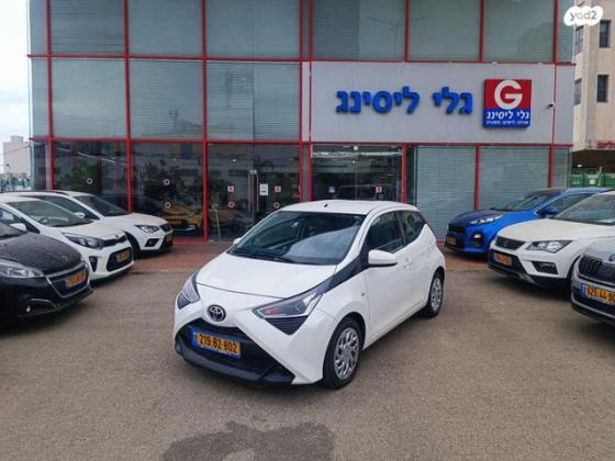 טויוטה אייגו (AYGO) X Tss אוט' 1.0 (72 כ''ס) בנזין 2020 למכירה בראשון לציון