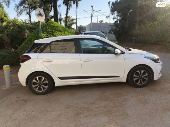 יונדאי i20 Prestige אוט' 1.0 (100 כ''ס) בנזין 2020 למכירה ברמת גן