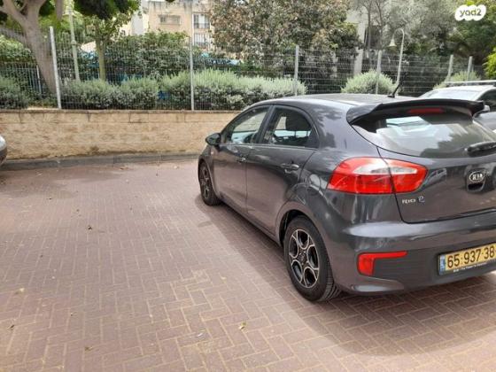 קיה ריו LX הצ'בק אוט' 1.4 (109 כ''ס) בנזין 2016 למכירה בפתח תקווה