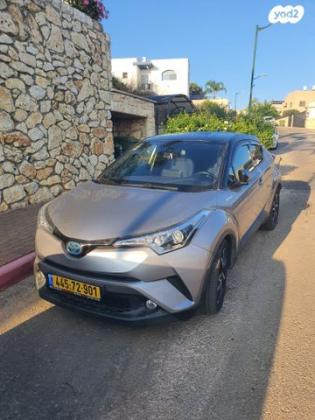 טויוטה C-HR Chic הייבריד אוט' 1.8 (98 כ"ס) בנזין 2018 למכירה בכרמיאל