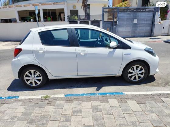 טויוטה יאריס הייבריד Hybrid אוט' 1.5 (74 כ''ס) בנזין 2016 למכירה בגבעת שמואל