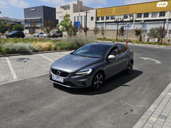 וולוו V40 T4 R-Design אוט' 2.0 (190 כ"ס) בנזין 2018 למכירה בראשון לציון