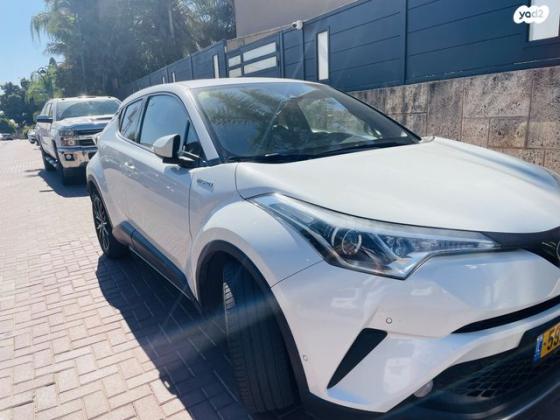 טויוטה C-HR Lounge הייבריד אוט' 1.8 (98 כ''ס) בנזין 2019 למכירה בשוהם