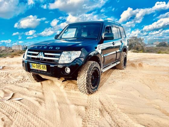 מיצובישי פג'רו ארוך 4X4 Dakar אוט' דיזל 7 מק' 3.2 (200 כ''ס) דיזל 2010 למכירה בגדרה