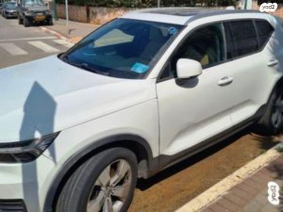 וולוו XC40 T4 Momentum Plus אוט' 2.0 (190 כ''ס) בנזין 2019 למכירה בהרצליה