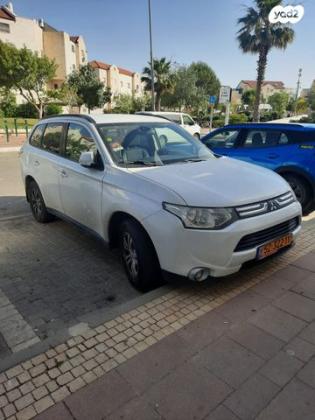 מיצובישי אאוטלנדר Instyle אוט' 7 מק' 2.0 (150 כ"ס) בנזין 2013 למכירה בירושלים