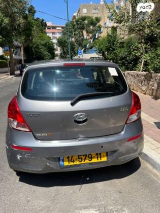 יונדאי i20 Insight אוט' 1.4 (100 כ"ס) בנזין 2013 למכירה בראשון לציון